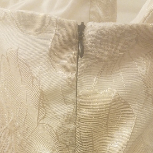 Strapless jumpsuit w gold embellish. 16 - Picture 4 of 4